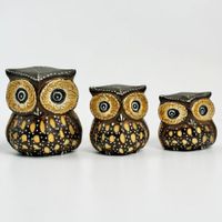 Ensemble de 3 hiboux en bois sculpté et peint main