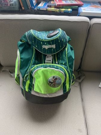 Ergbag Schulrucksack Grün, Sport Motiv, Top Zustand!