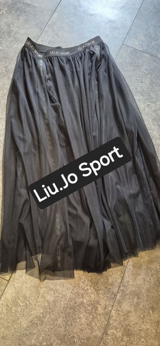 Lotti di vestiti: Lot de 7 Robes – Usato da Cortaillod venduto da ramssa 6