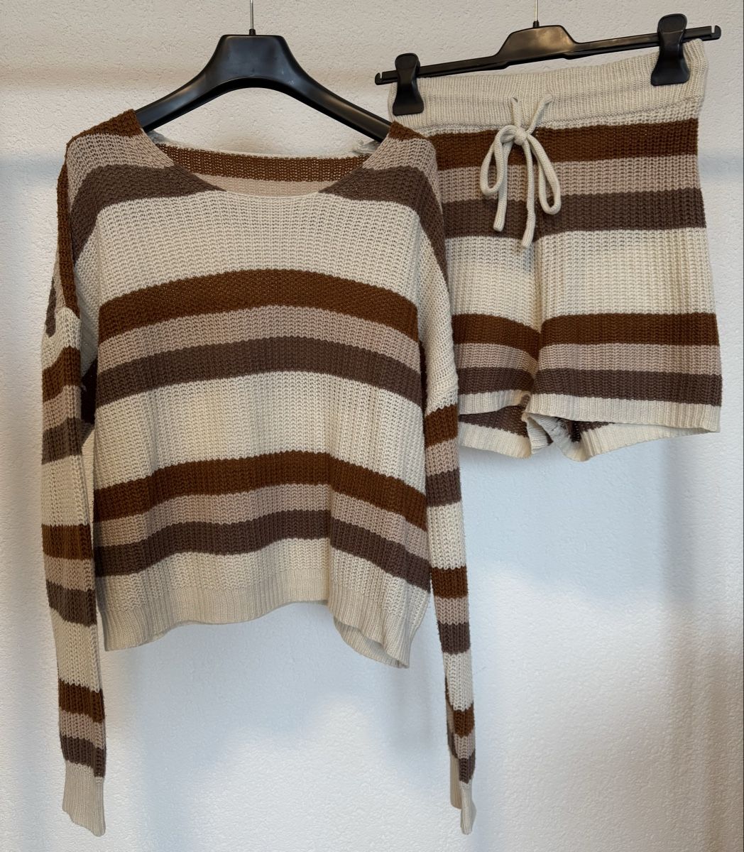 Shein Lotti di vestiti: Braunes Strick-Set gestreift, Grösse S/M – Nuovo (secondo la descrizione) da Rorschacherberg venduto da drdupor 3