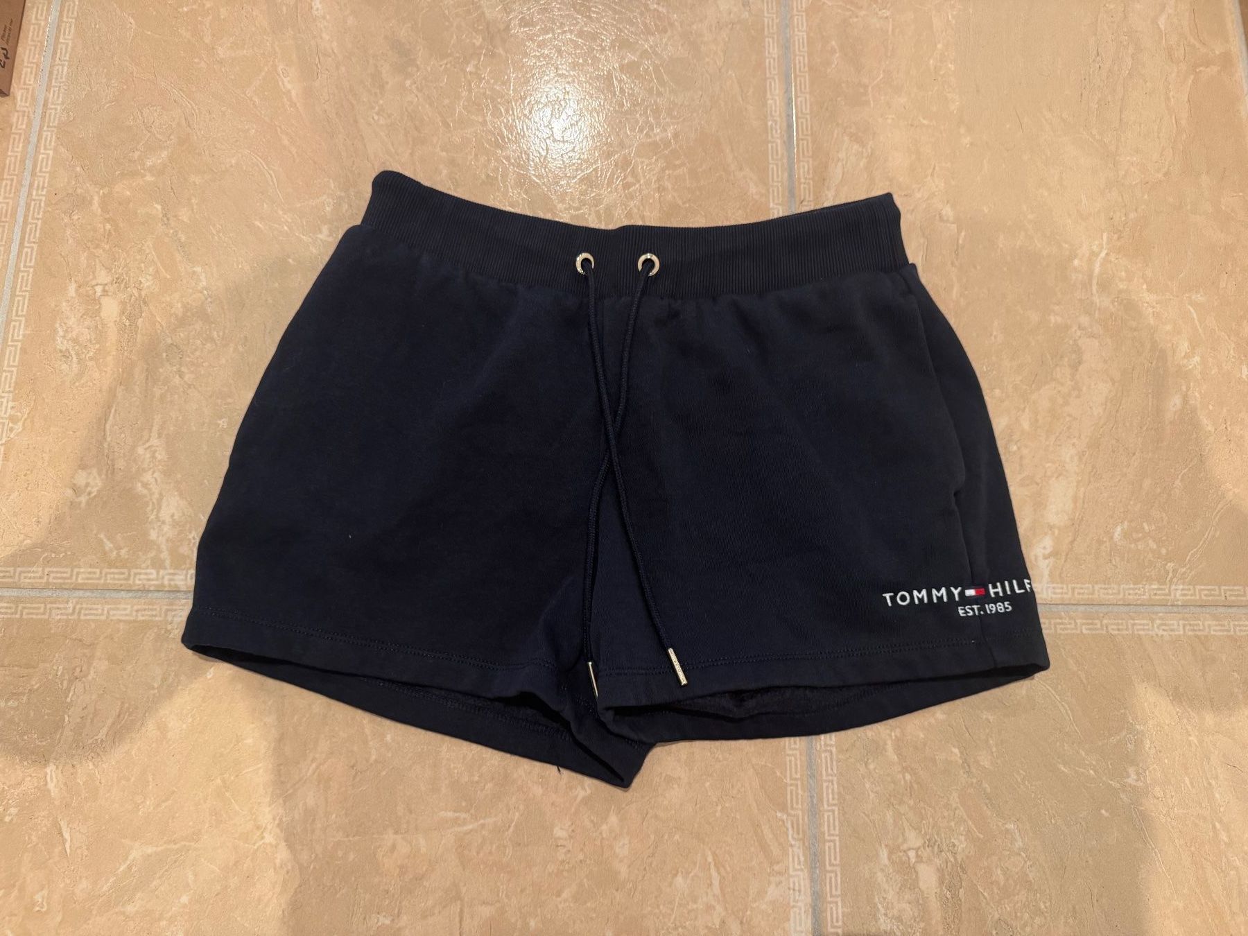 Tommy Hilfiger Pantaloni: Tommy hilfiger neue Shorts, S – Nuovo (secondo la descrizione) da Klingnau venduto da Markus14