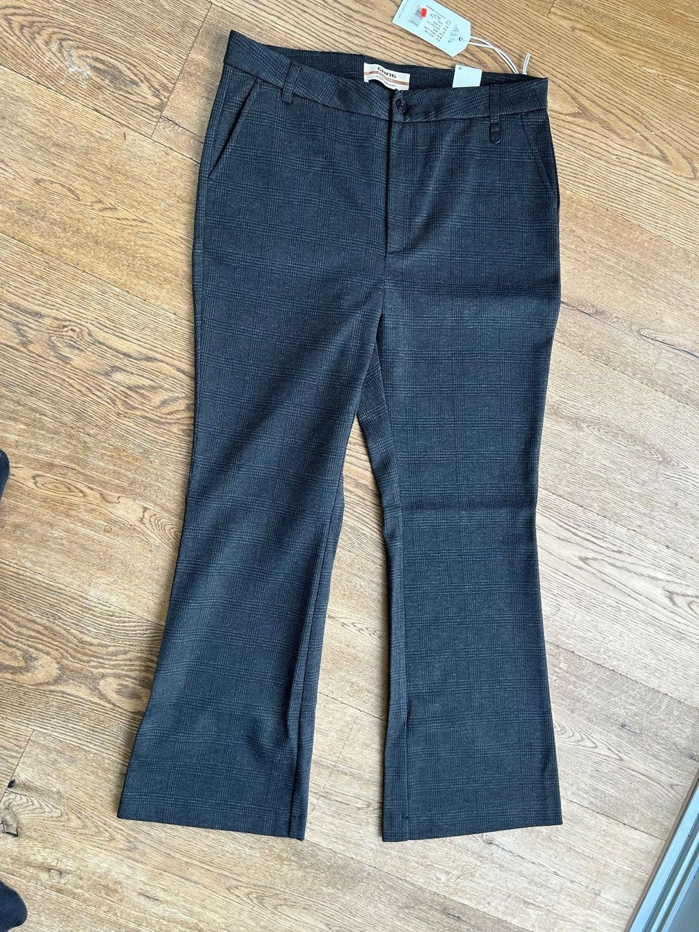Pantalons: Hose, Gang  //NEU// 32 – Neuf (Voir description) à Stettfurt par outlet72