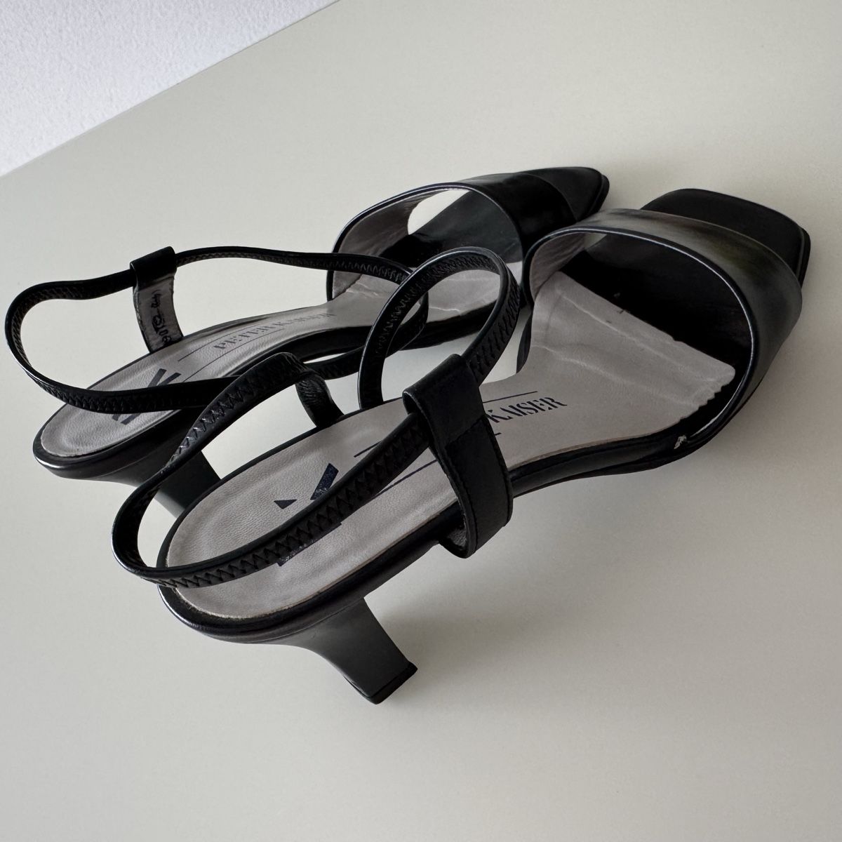 Scarpe da donna: Peter Kaiser Sandalen, weiches Leder – Usato da Bülach venduto da Naples60 1