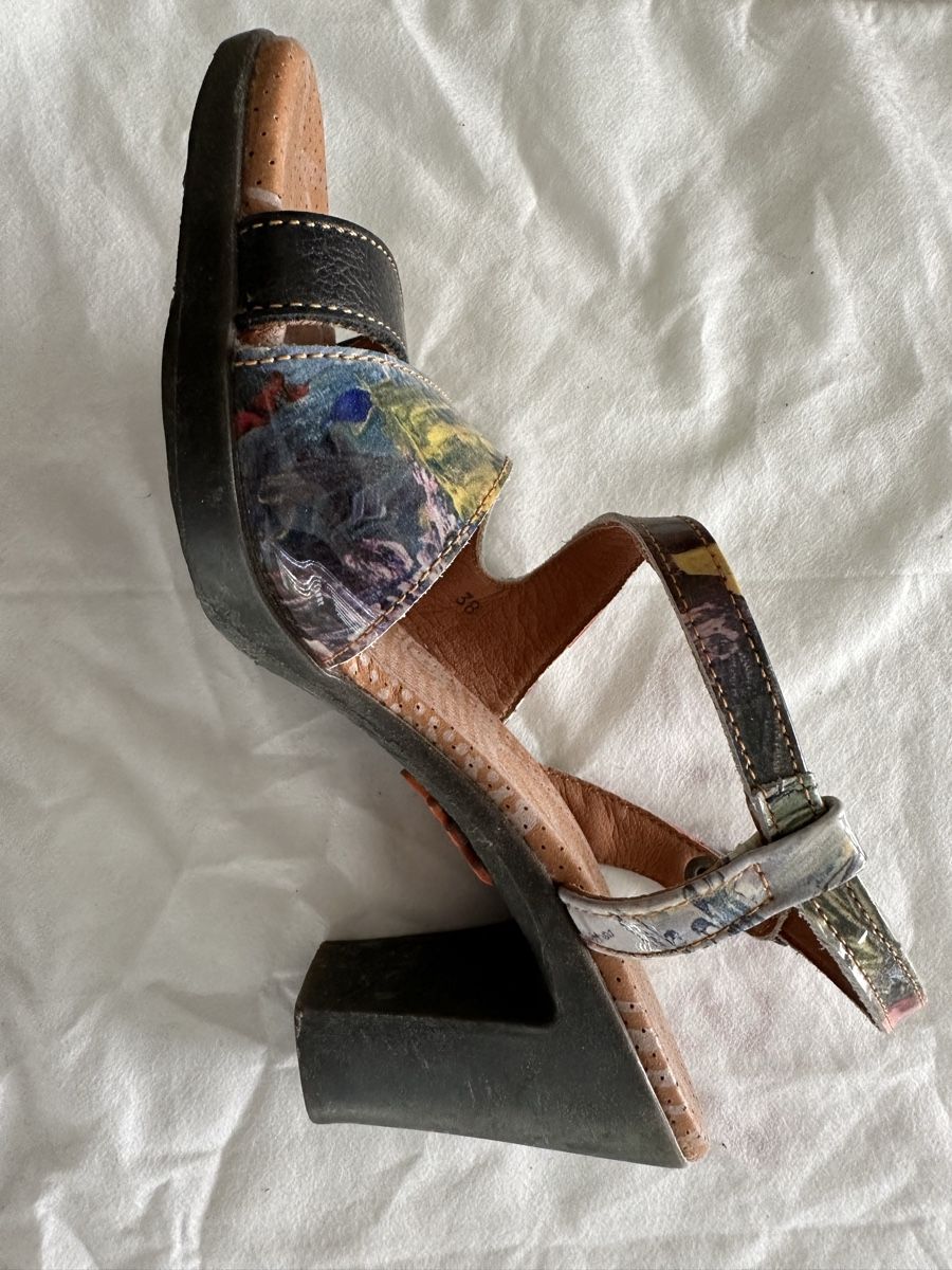 Art Scarpe da donna: ART SANDALES 38 – Usato da Chêne-Bourg venduto da Sophro 1
