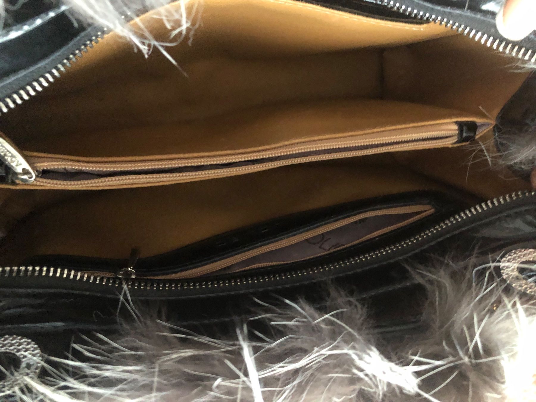 Taschen für Damen: Pelz  Damen Hand Tasche – Neu (gemäss Beschreibung) aus Basel von Ivana_4 5