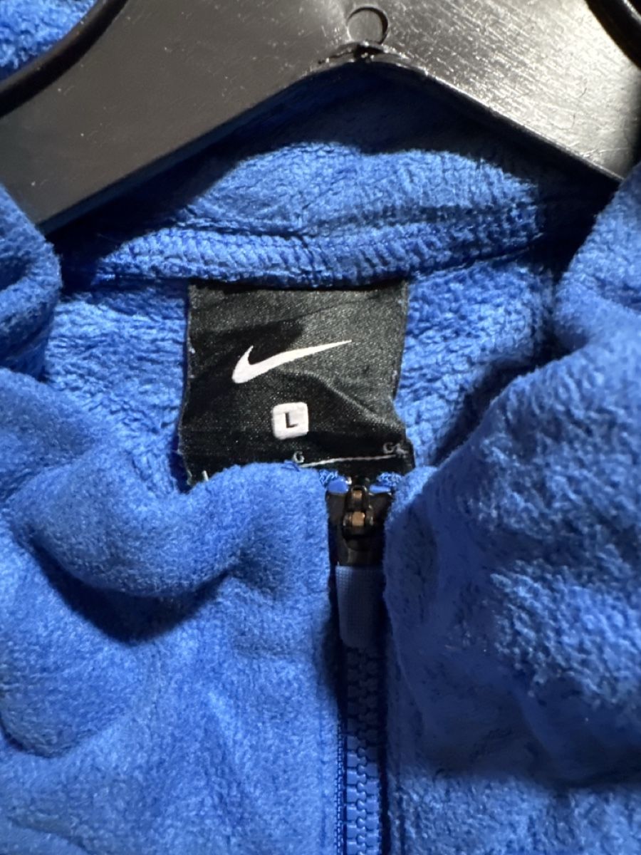 Nike Pullover & Sweatshirts: Pull Nike bleu avec fermeture éclair taille L  – Neu (gemäss Beschreibung) aus Cressier FR von per_95ld 3