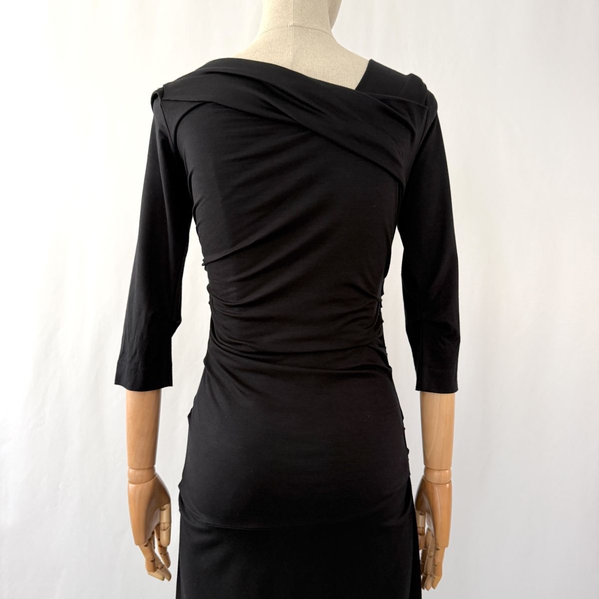 Diane von Furstenberg Robes: DIANE VON FURSTENBERG Black Dress – Neuf (Voir description) à Emmen par Nightingale_2022 3
