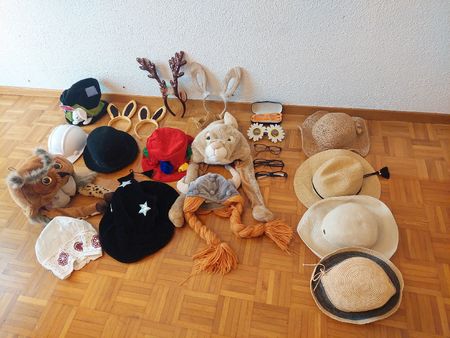 Hut-Set mit Brillen u. Verkleidungsaccessoires ohne Haarreif