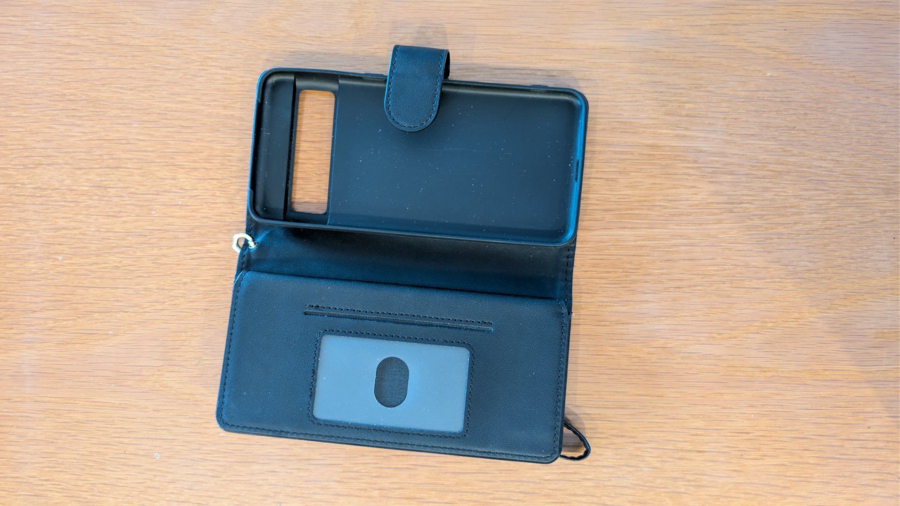 Google Cover & Protezioni schermo: Handyhülle zu Pixel Pro 8 – Nuovo e nell'imballaggio originale da Hägglingen venduto da Em4ecaps 2