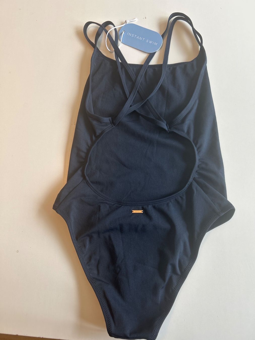Costumi da bagno & Bikini: Instant Swim performance swimwear Seren Badeanzug gr. XS/S – Nuovo e nell'imballaggio originale da Luzern venduto da Exberlinerz 1