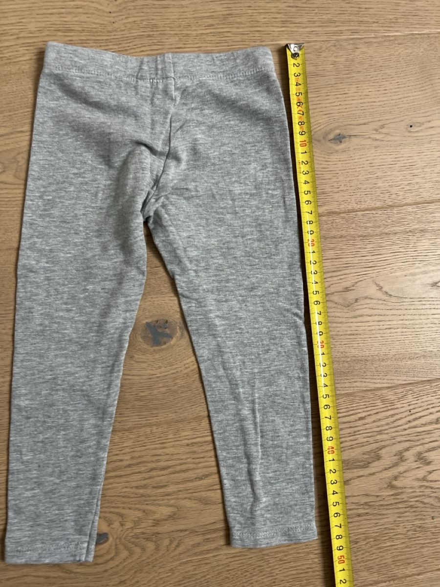 Collant & Leggings: Wie neu: Graue Leggings, Gr 98 – Usato da Oensingen venduto da katepe 2