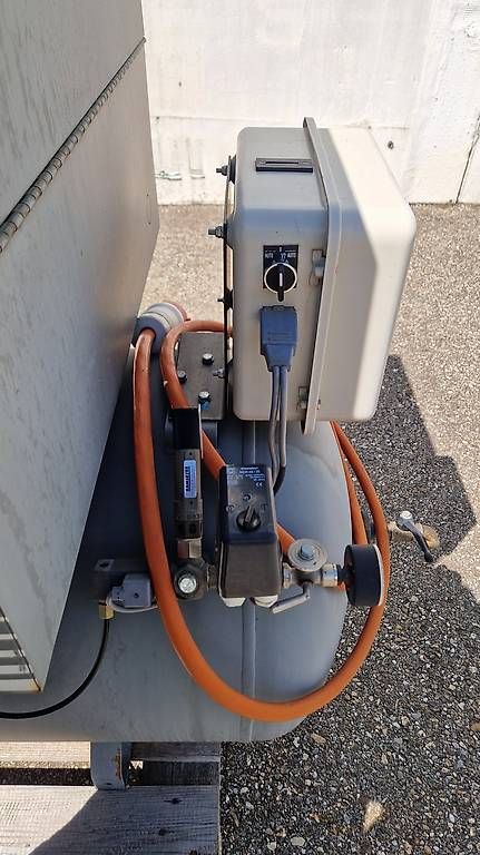 Compressori: Atlas Cobco Kolbenkompressor – Usato da Schangnau venduto da gfeller92 3