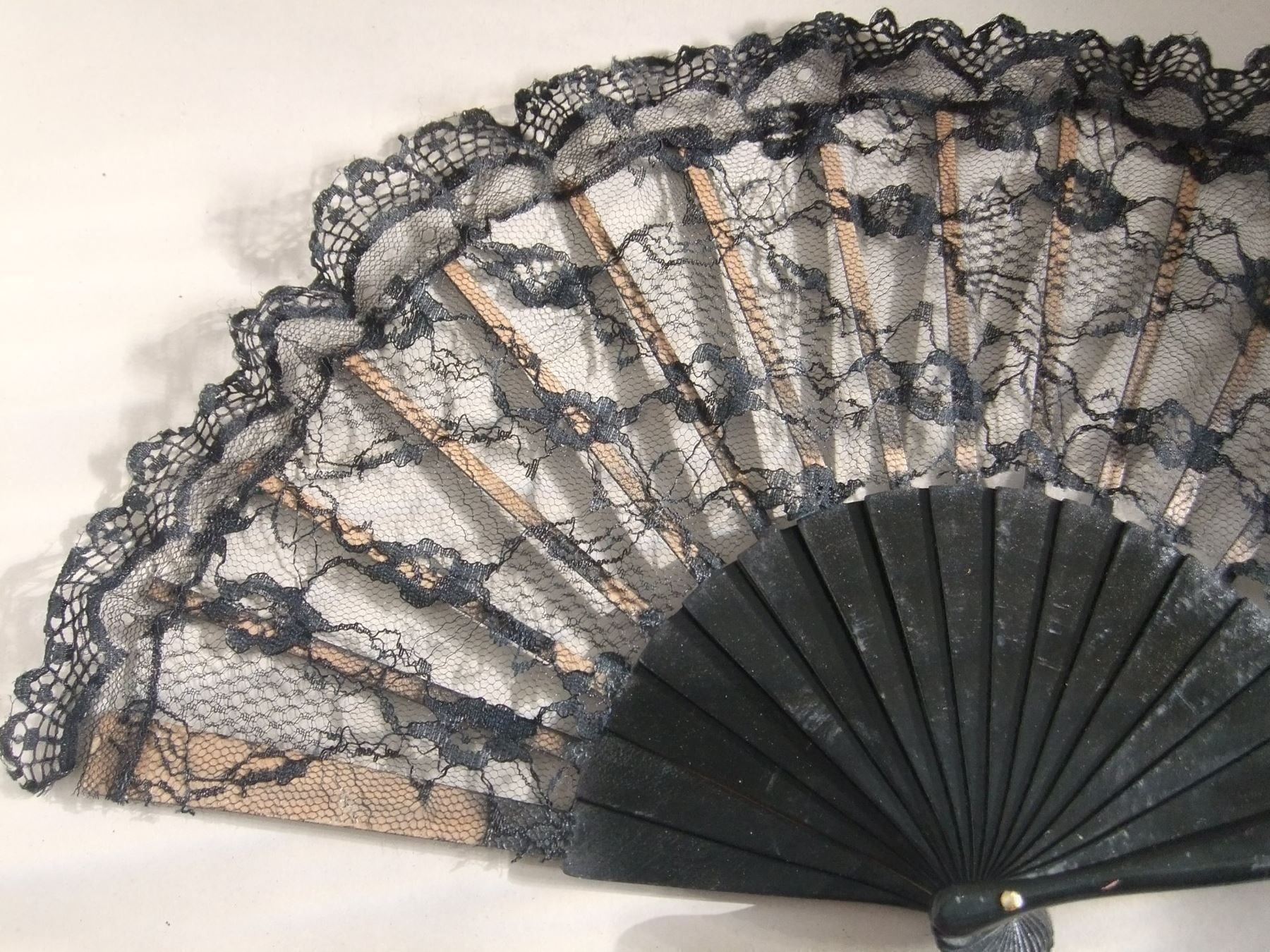 Foulard & Sciarpe: Flamenco Fächer Andalusien / schwarzer Tüll – Usato da Esslingen venduto da eintagammeer 1