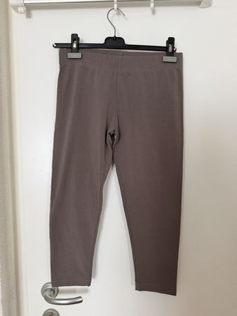 Damen Leggings kurz Grösse M Taupe guter Zustand