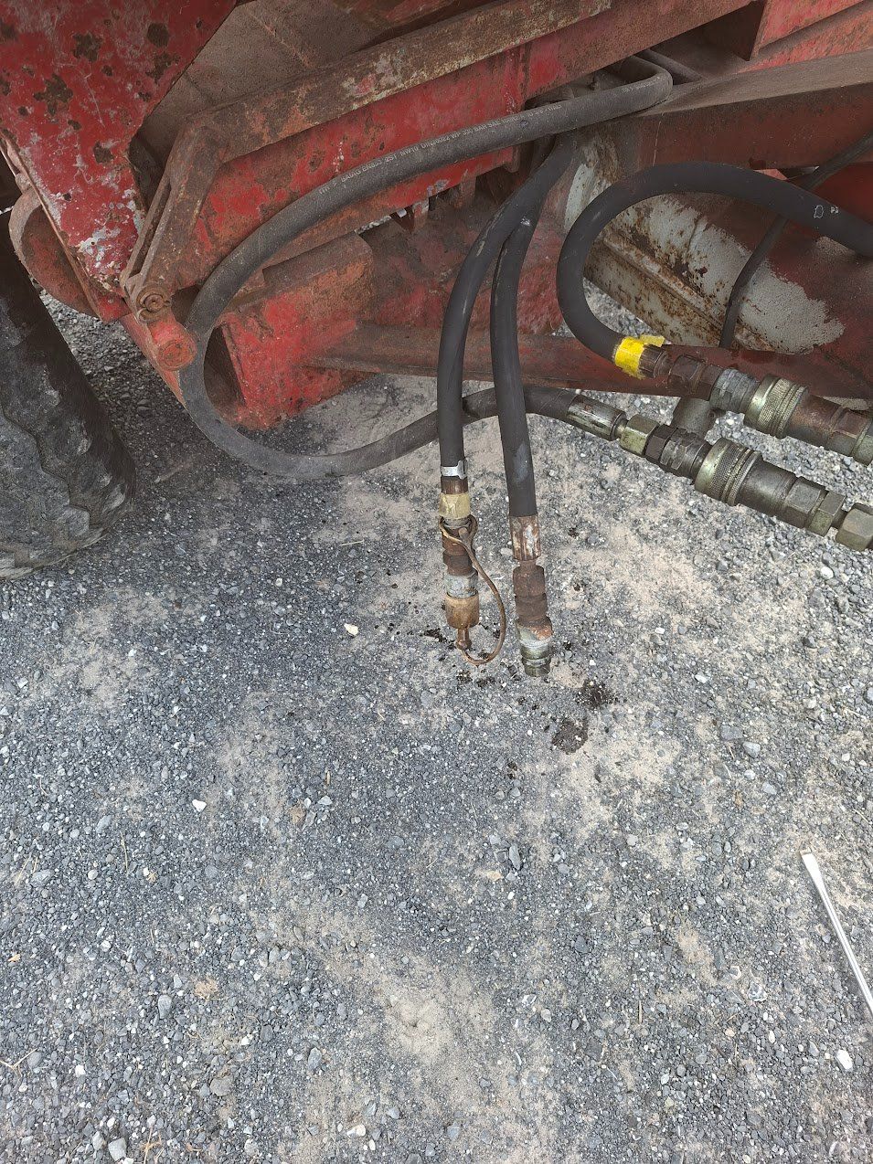 Kipper: Hydraulischer 3 Seiten Muldenkipper – Gebraucht aus Innertkirchen von Korak 3