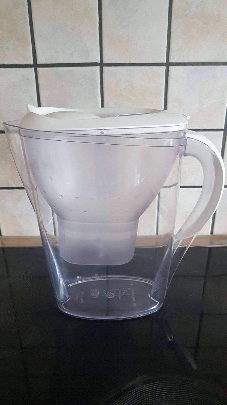 Brita Caraffe: Carafe à filtrer l eau Brita – Usato da Villiers venduto da san_jn5w 1