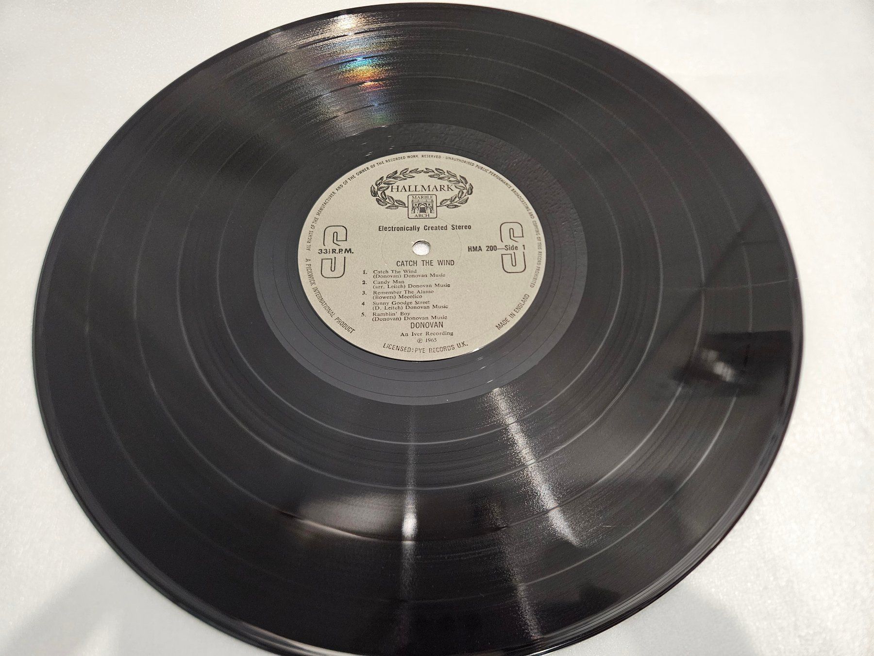 Dischi in vinile: Donovan – Catch The Wind (LP, Rock, Compilation) – Usato da Uster venduto da Vinyl-Leidenschaft 2
