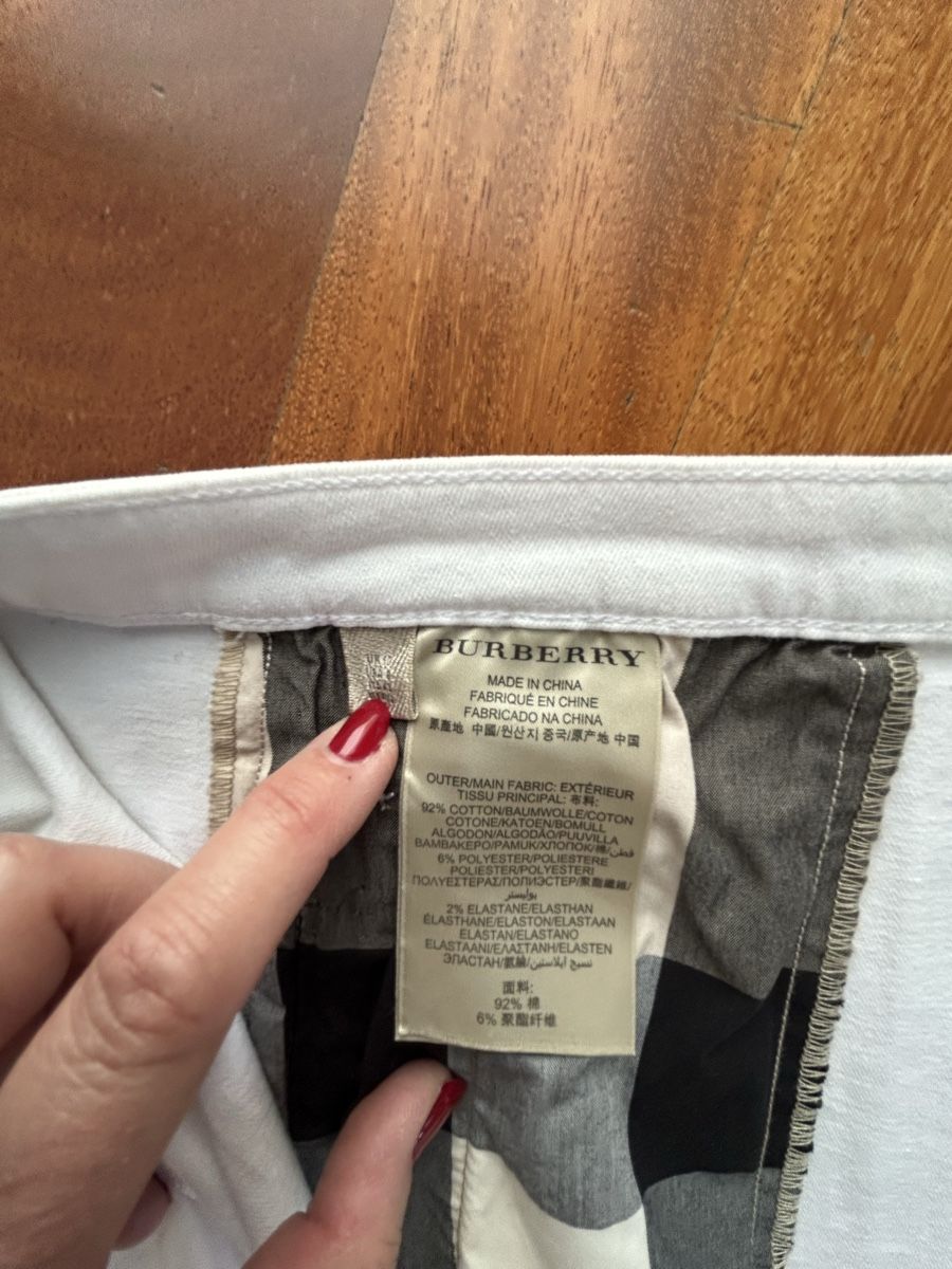 Burberry Gonne: Burberry gonna – Usato da Gravesano venduto da Zwibeli67 1