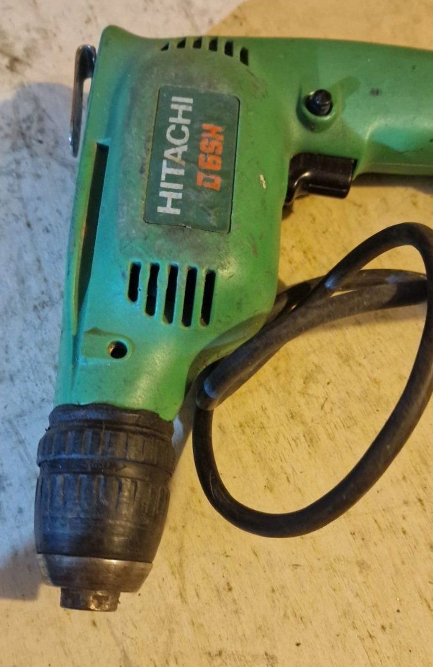 Hitachi Bohrmaschinen: Hitachi Schlagbohrmaschine D 65H – Gebraucht aus Neuhausen am Rheinfall von AllesfurMontage