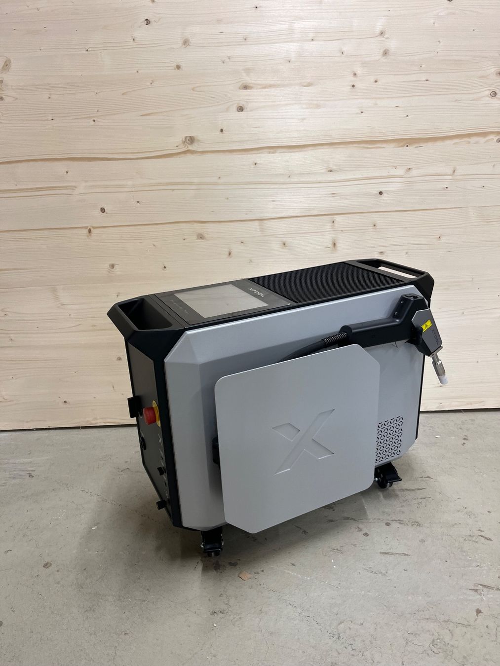 Saldatori: xTool MetalFab 800W Laser Welder / CNC Cutter – Nuovo (secondo la descrizione) da Camischolas venduto da Dominomino 1