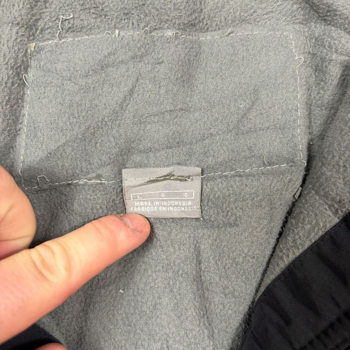 Nike Giacche: Blouson Nike Vintage gris - L – Nuovo (secondo la descrizione) da Hauterive NE venduto da Leo_o 3