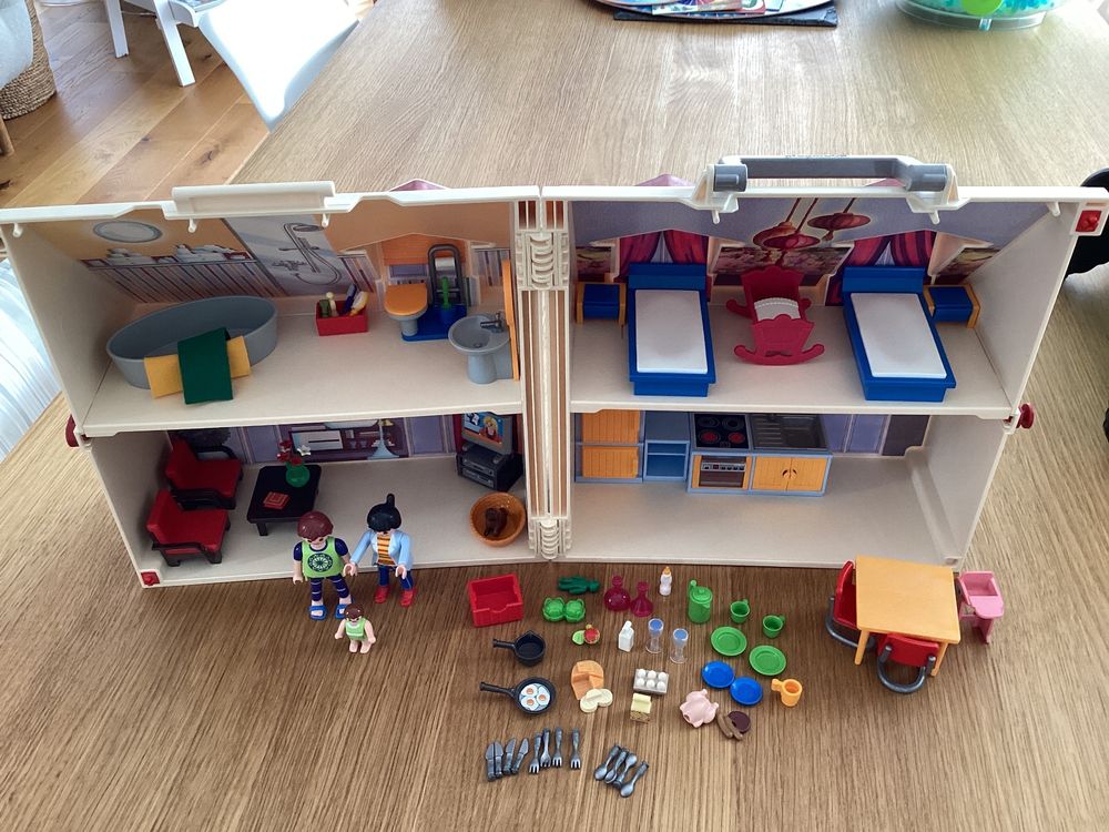  Playmobil Haus zum mitnehmen (Gebraucht) in Emmenbrücke für CHF 20 Motiv 
