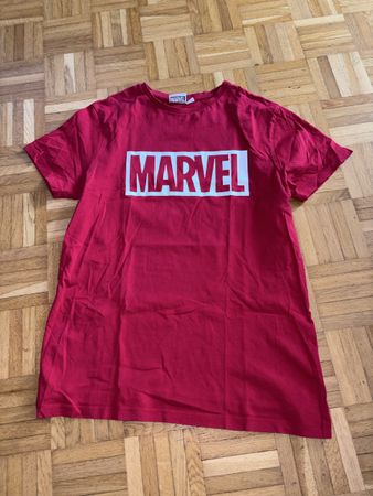 Marvel T-Shirt, rot, Grösse M, Top Zustand, Sommer Sale!