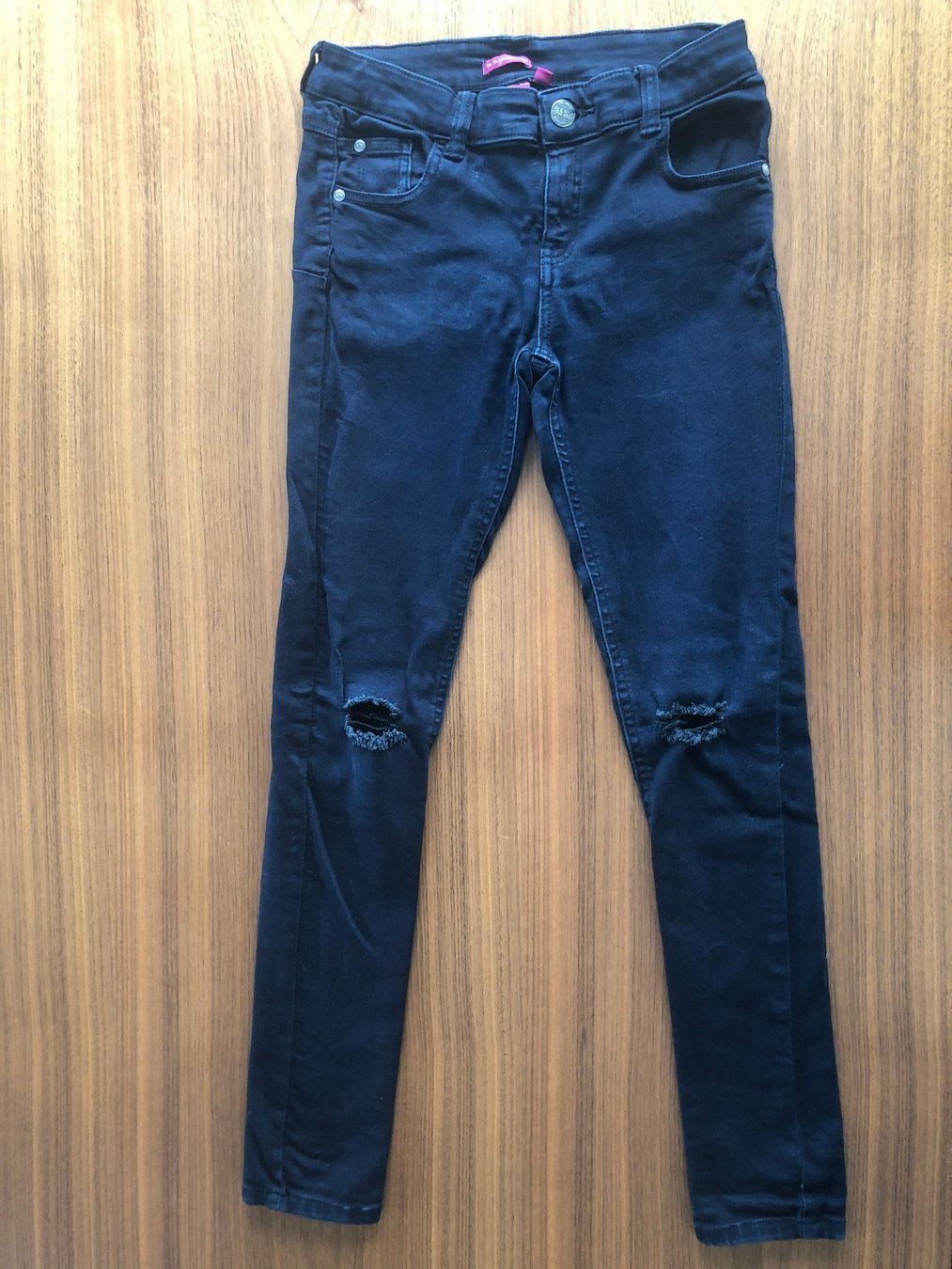 Hosen: Schwarze Mädchenjeans – Gebraucht aus Dietwil von daro02
