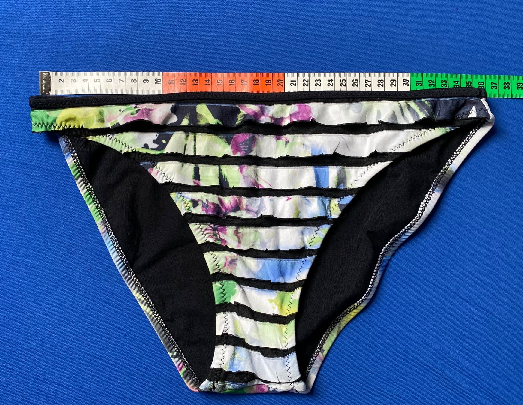 Costumi da bagno & Bikini: Schönes Bikini mehrfarbig – Nuovo (secondo la descrizione) da Bözberg venduto da RosmarieOb 4