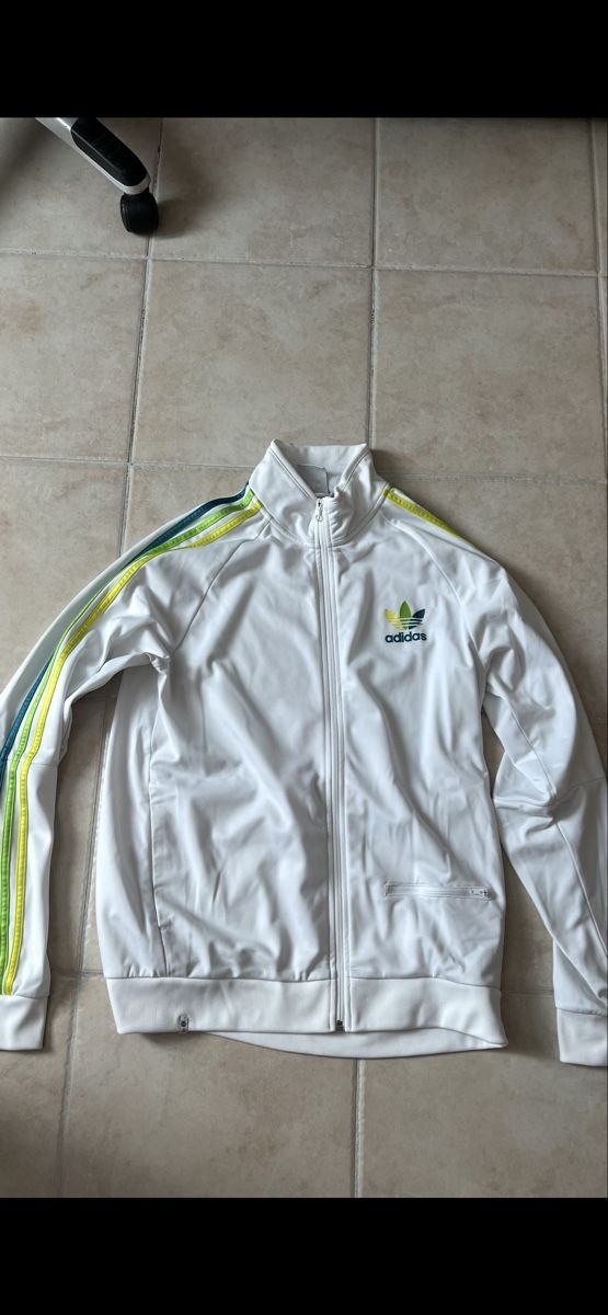 Giacche: Jaquette Adidas – Usato da Couvet venduto da car_s22h