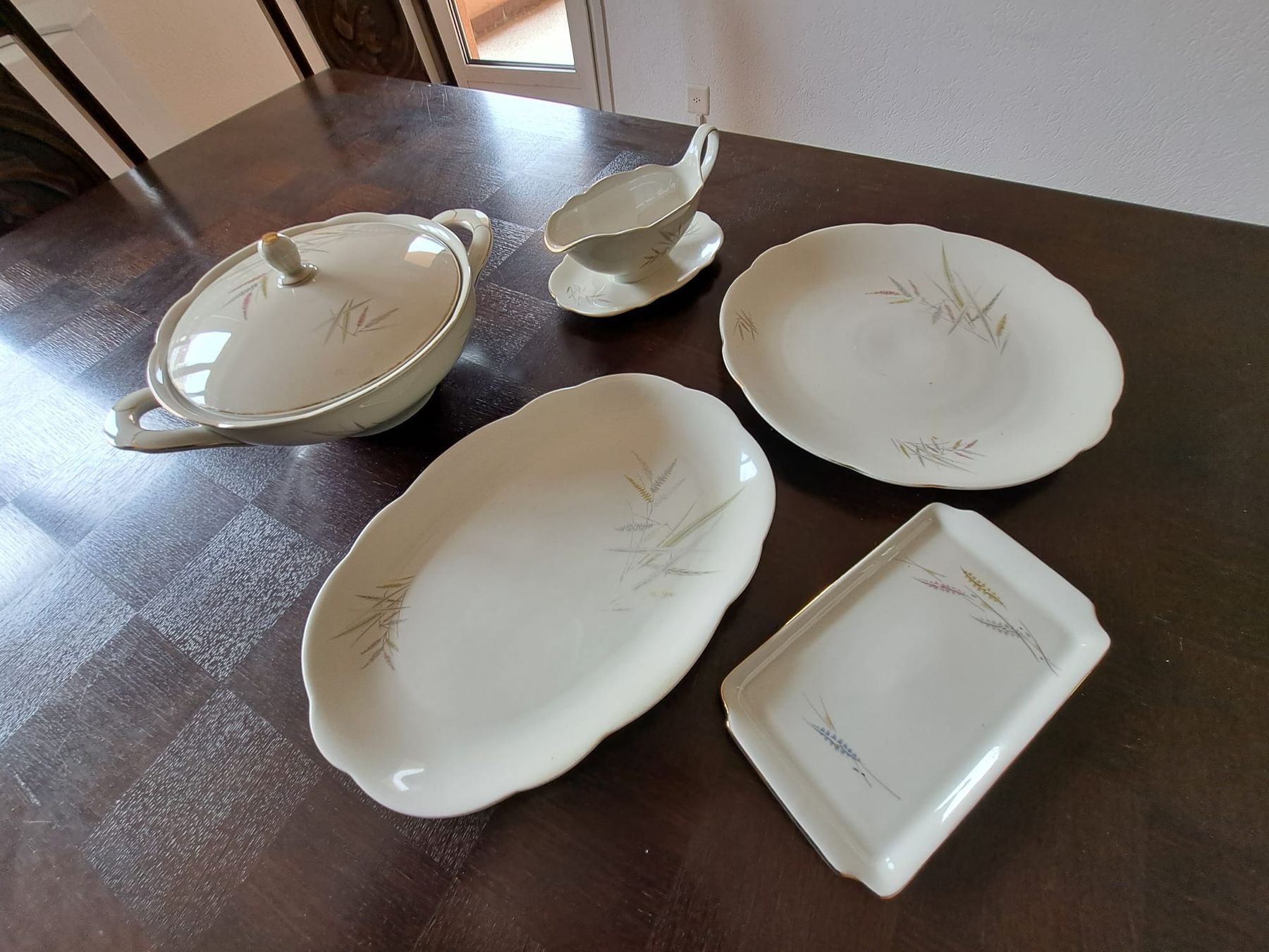 Piatti di portata: Ensemble de plats à servir – Usato da Tavannes venduto da Jessica28
