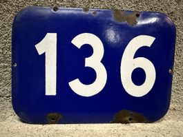 Hausnummer 136