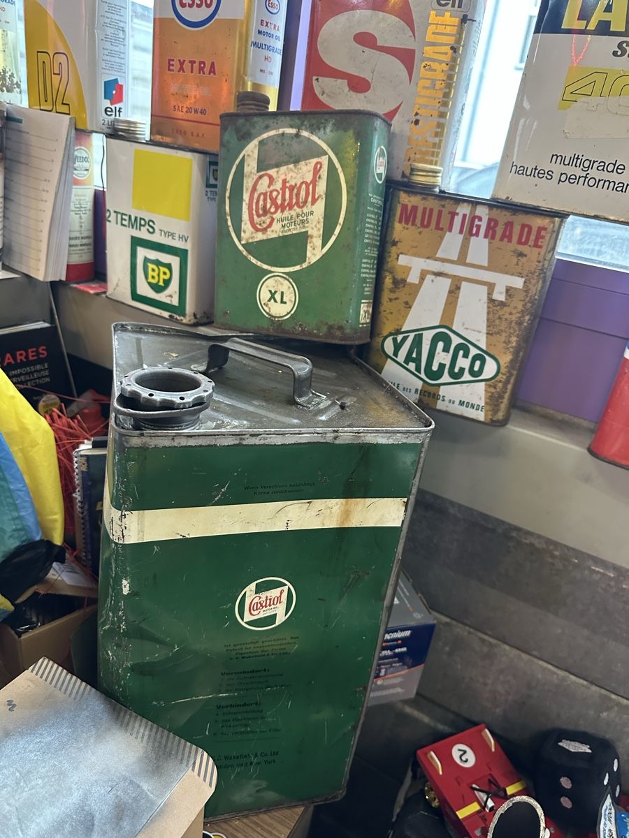 Accessori per altri veicoli: 2 bidons Castrol vintage  – Usato da Pomy venduto da alex911