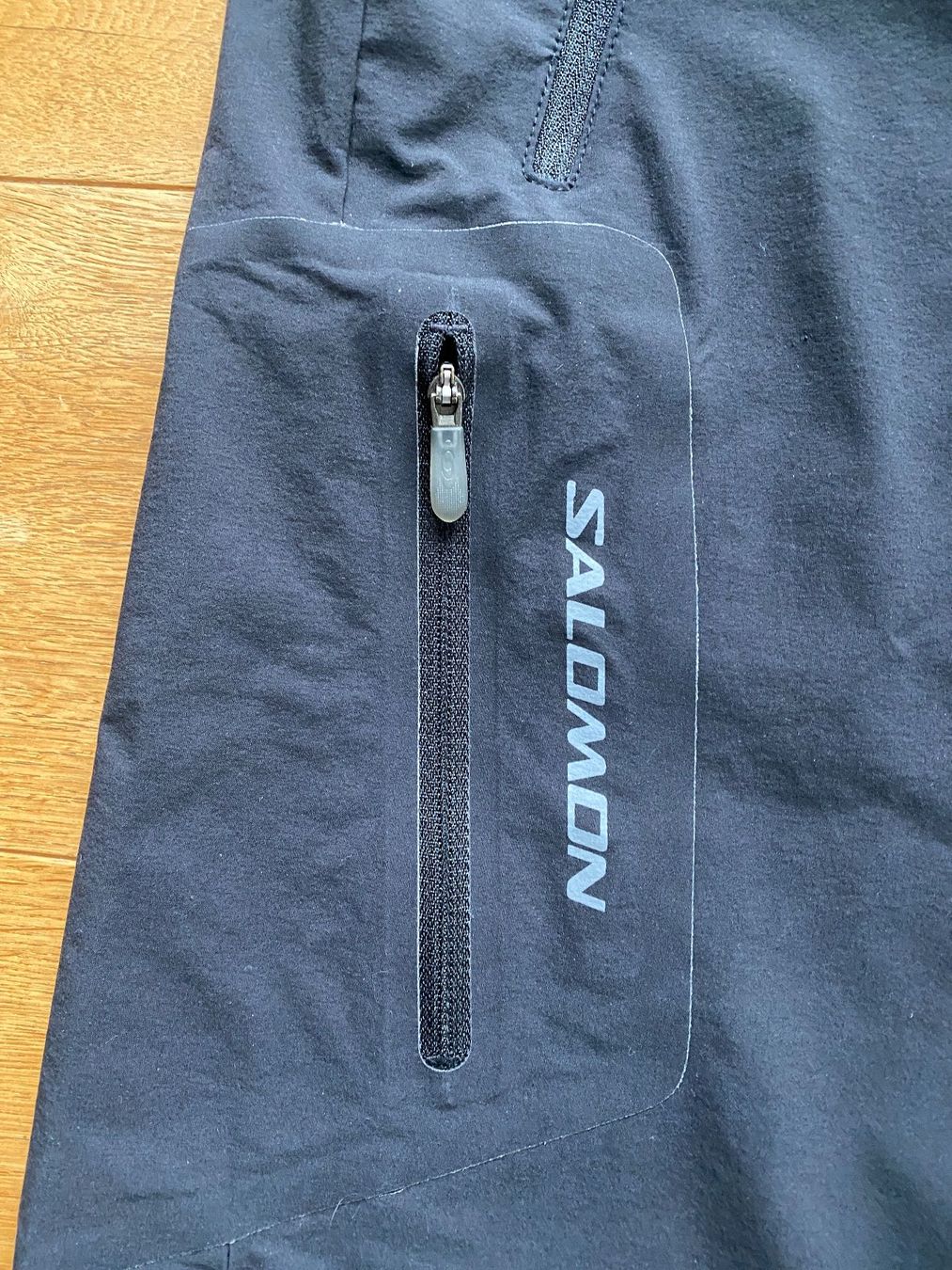 Salomon Pantaloni: Salomon - Acti Lite-Shorts, Grösse 48 – Nuovo (secondo la descrizione) da Meisterschwanden venduto da Lapins2019 2