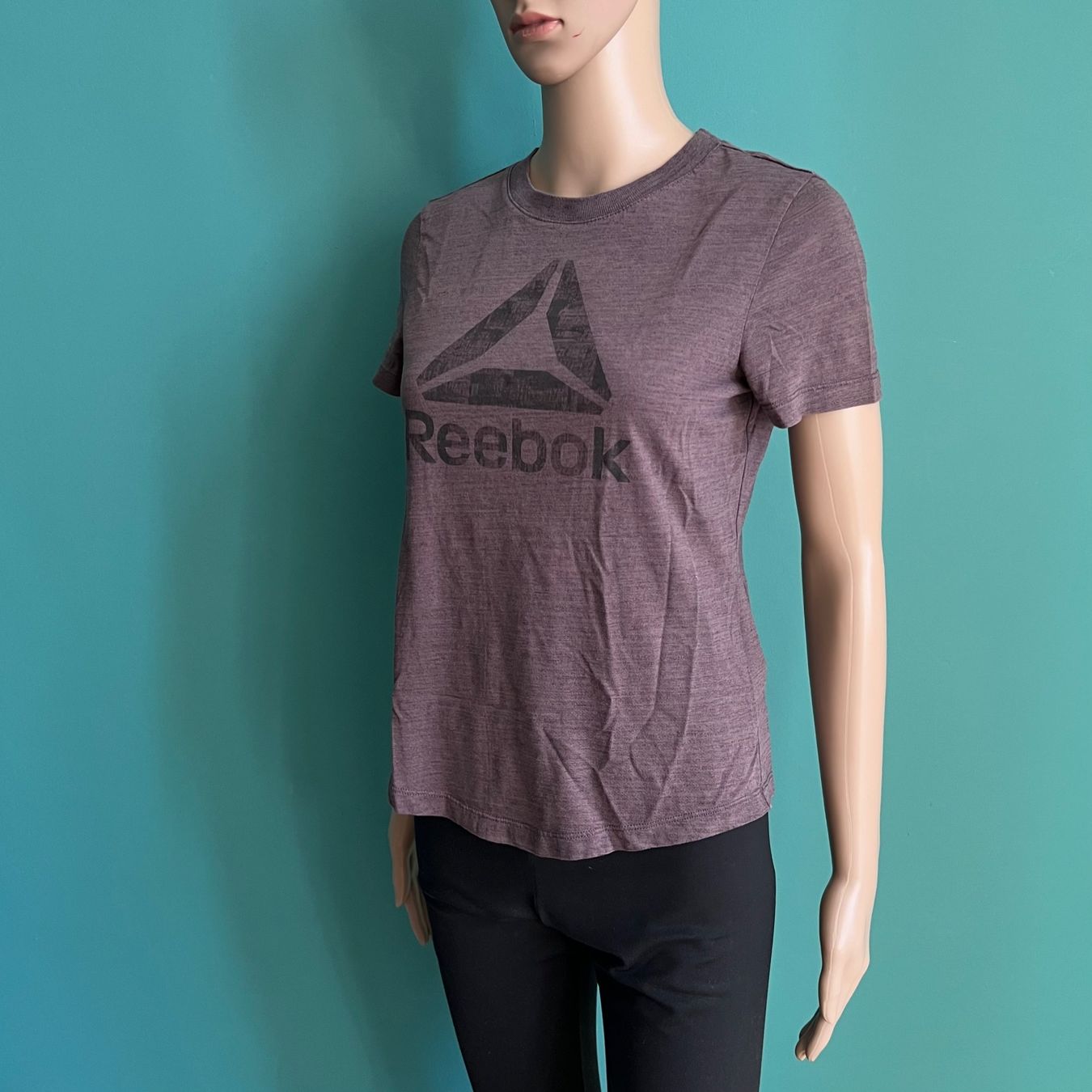 Reebok T-shirt: REEBOK T-Shirt – Usato da Zürich venduto da ClosetQueen 2