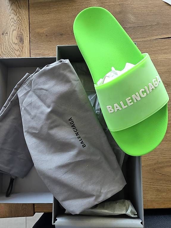 Scarpe da uomo: Pool slide Balenciaga rubber – Nuovo e nell'imballaggio originale da Davesco-Soragno venduto da gia_l9fy