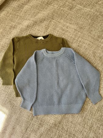 Lot de 2 pulls en maille H&M et Next taille 98 104 cm