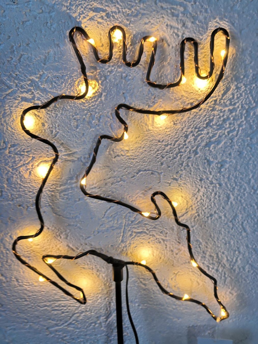 Lichterketten & Leisten: LED Hirsch H 100cm – Neu und originalverpackt aus Matzendorf von Gartendeko-Shop
