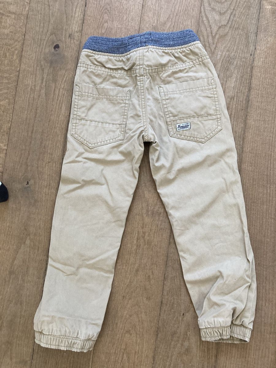 C&A Pantaloni: Gefütterte Hose Gr. 116 – Usato da Uznach venduto da galadriel2009 3