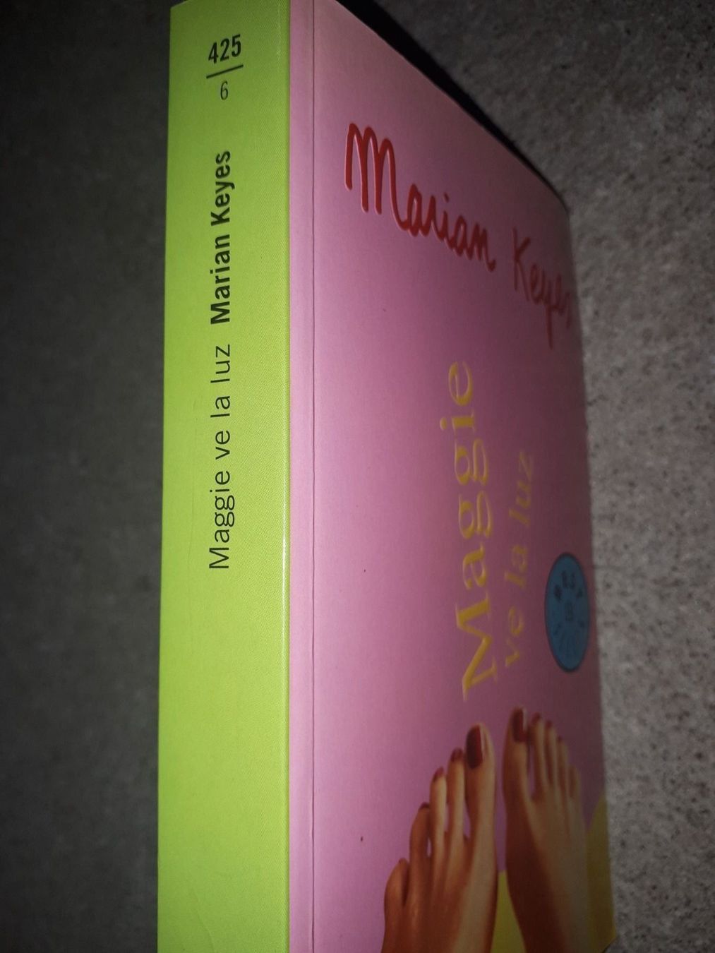 Libri: Marian Keyes Maggie ve la luz – Usato da Basel venduto da Alacant 2