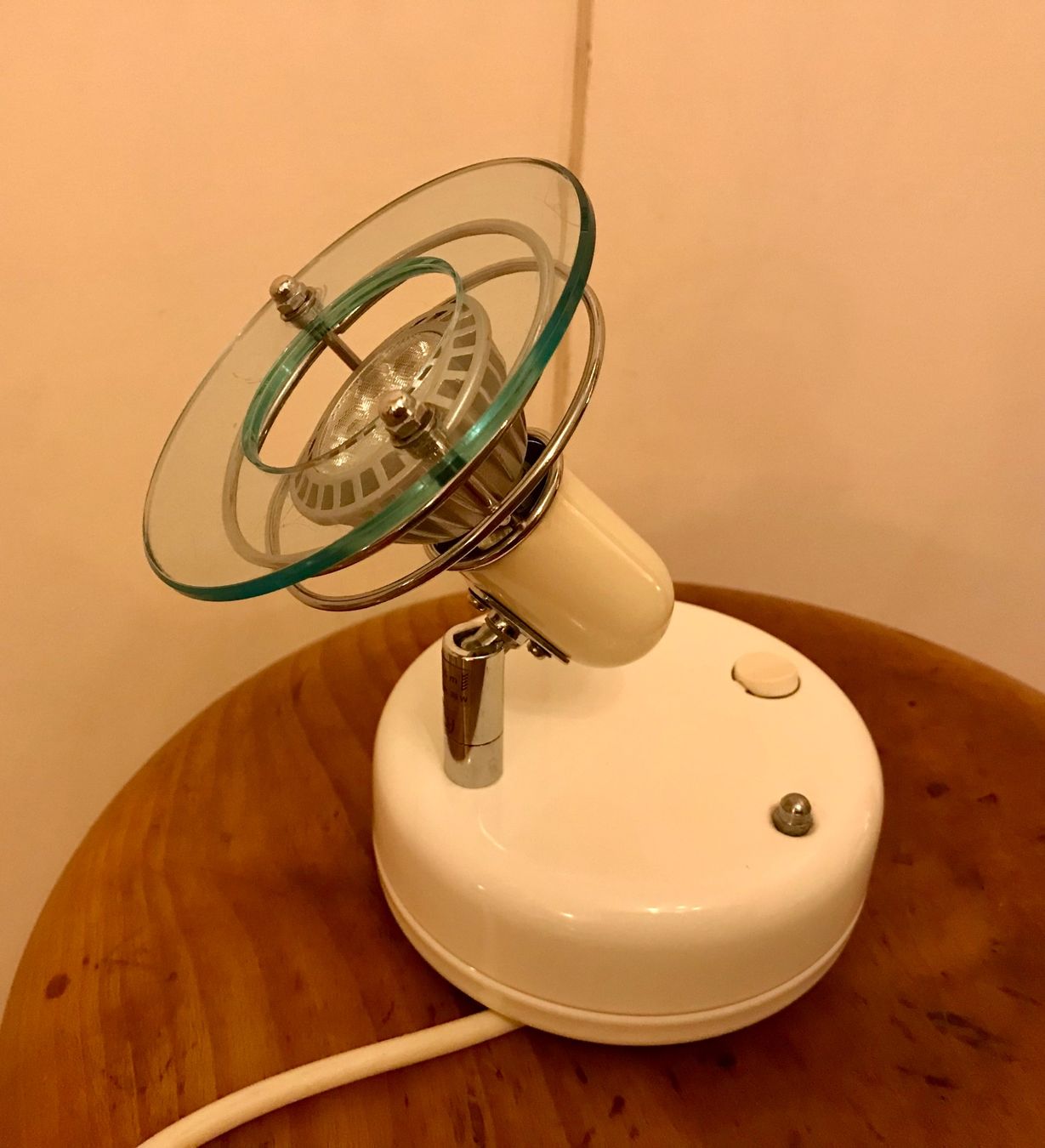 Lampade: Vintage Tisch-/Wandlampe – Usato da Basel venduto da nostanz 2
