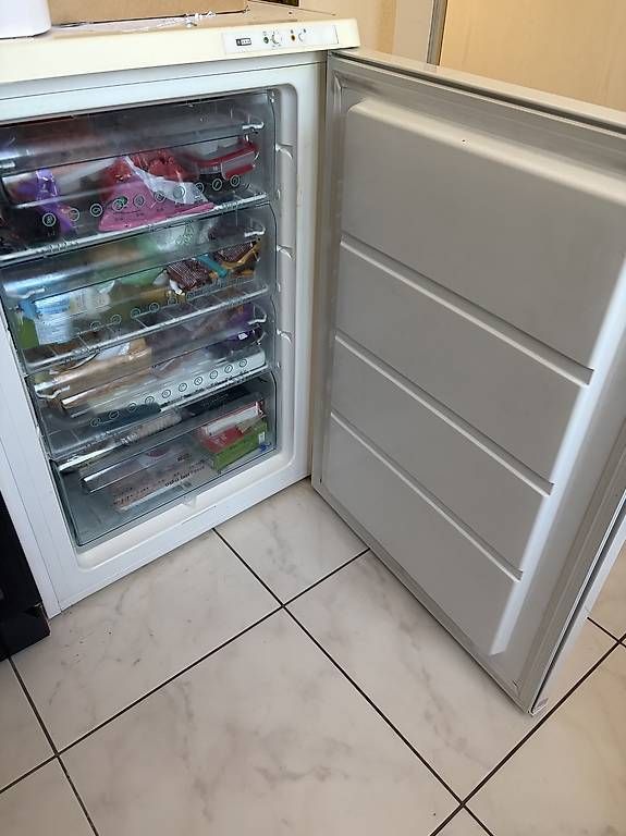 Congelatori: Gefrierschrank  – Usato da Fahrwangen venduto da ste_v7sm