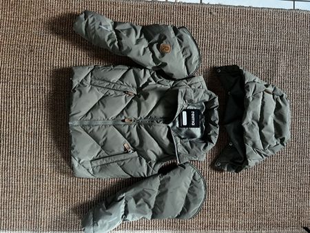 Reima Winterjacke Weste Gr.110 Kaki grün sehr gut