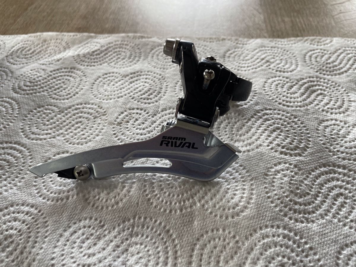 Sram Pezzi di ricambio: Sram Rival front Dérailleur  – Nuovo e nell'imballaggio originale da Chesalles sur Oron venduto da cajealti 3