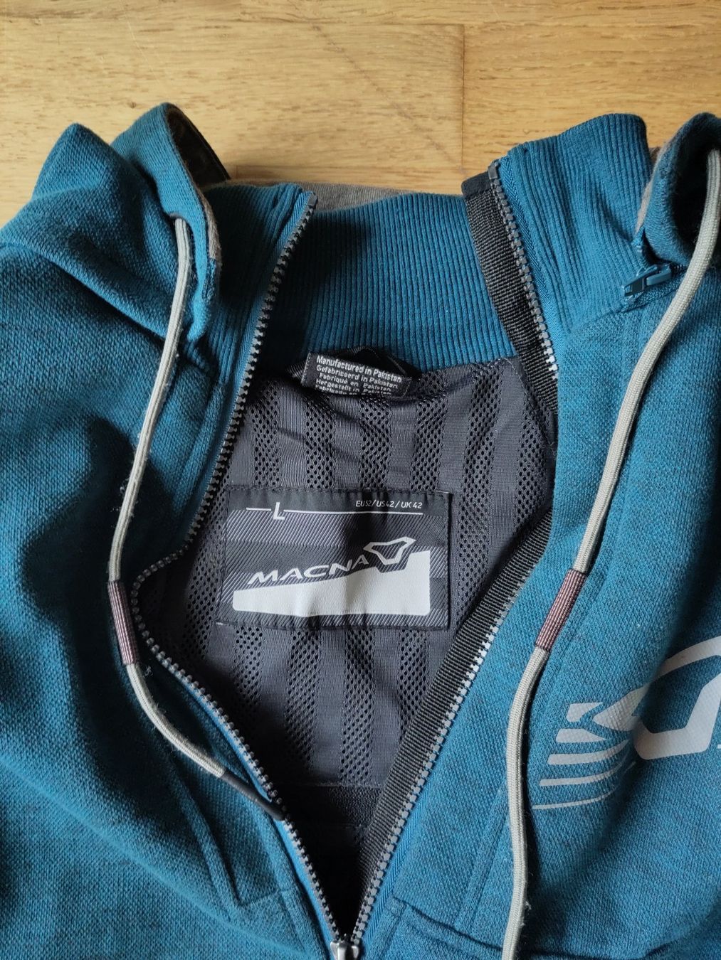Vestes: Veste Macna District L – D'occasion à La Chaux-de-Fonds par JeanSeb 2