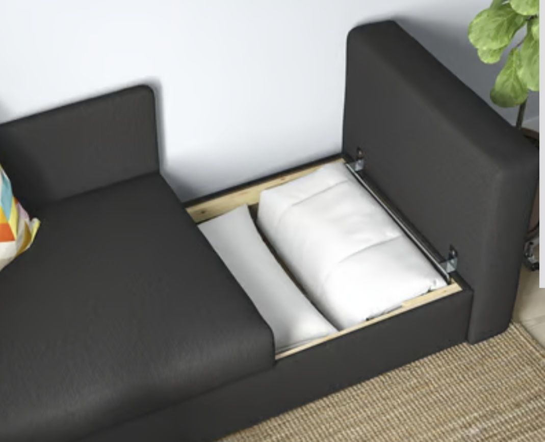 Divani: Kleines Schlafsofa mit Stauraum – Usato da Liestal venduto da sgo_6c52 1