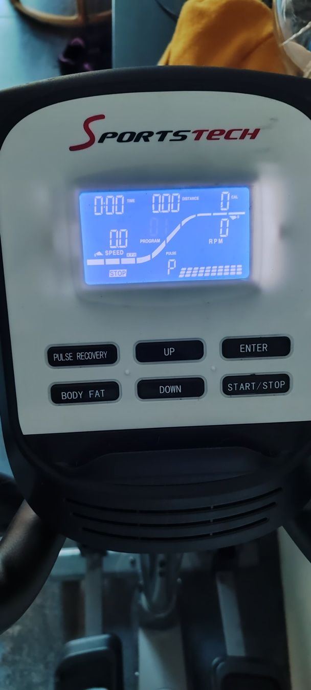 Vélos d'appartement: Sportstech CX625 Crosstrainer – D'occasion à Quartino par alv_wr7d 2