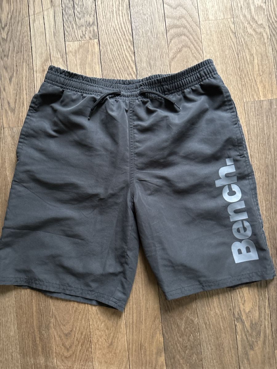 Bench Pantaloni: Bench Badehose, Gr.158/164 – Usato da Cumpadials venduto da luc7373
