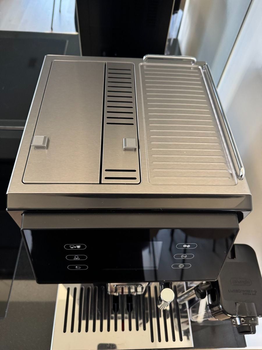 Kaffeemaschinen & Espressomaschinen: DeLonghi Perfecta Deluxe, ab Service – Gebraucht aus Embrach von Adlikonzh33 3