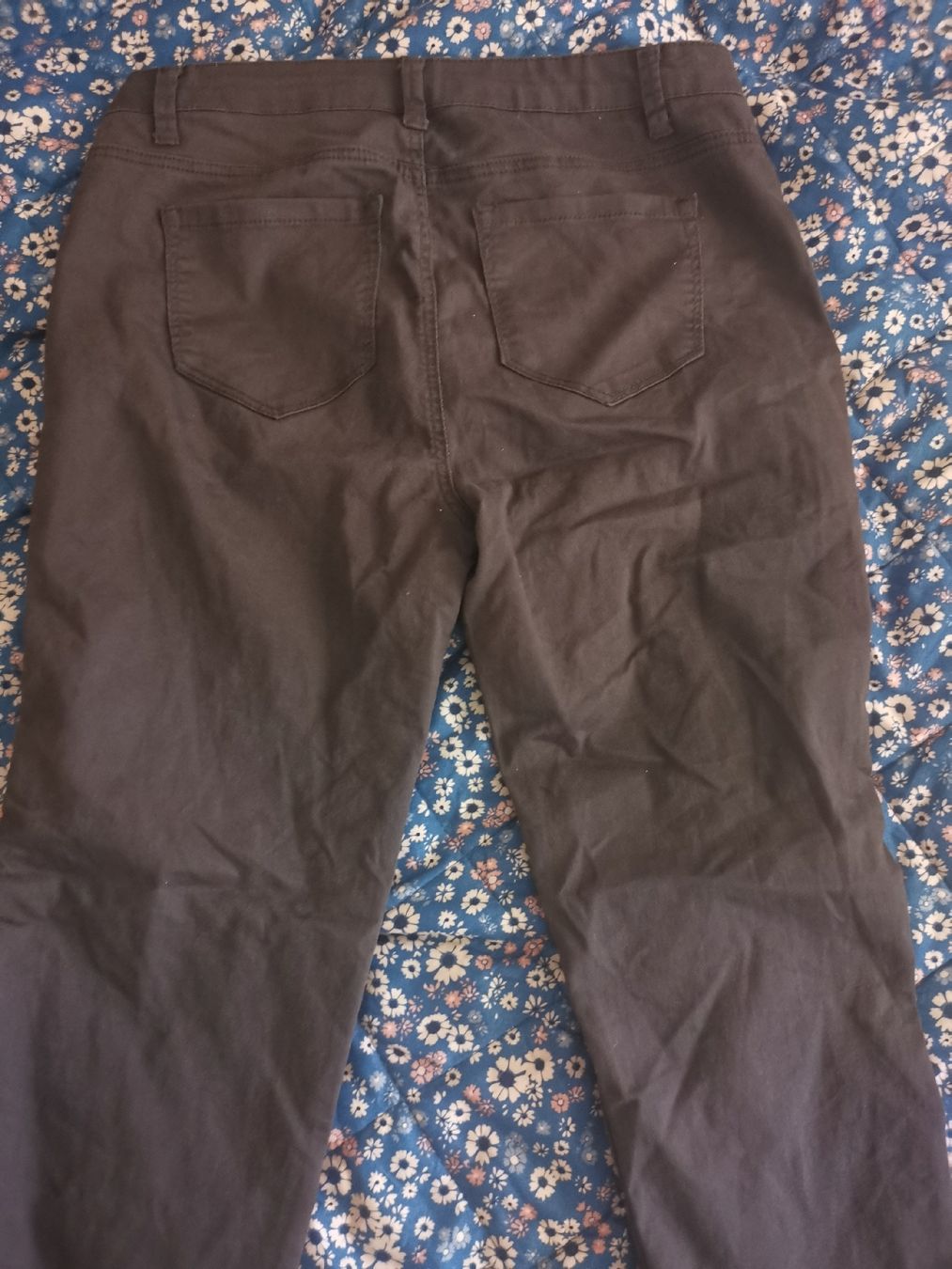 Pantaloni: 2xpantalons Chicorée – Nuovo (secondo la descrizione) da Brügg BE venduto da Angel2300 1